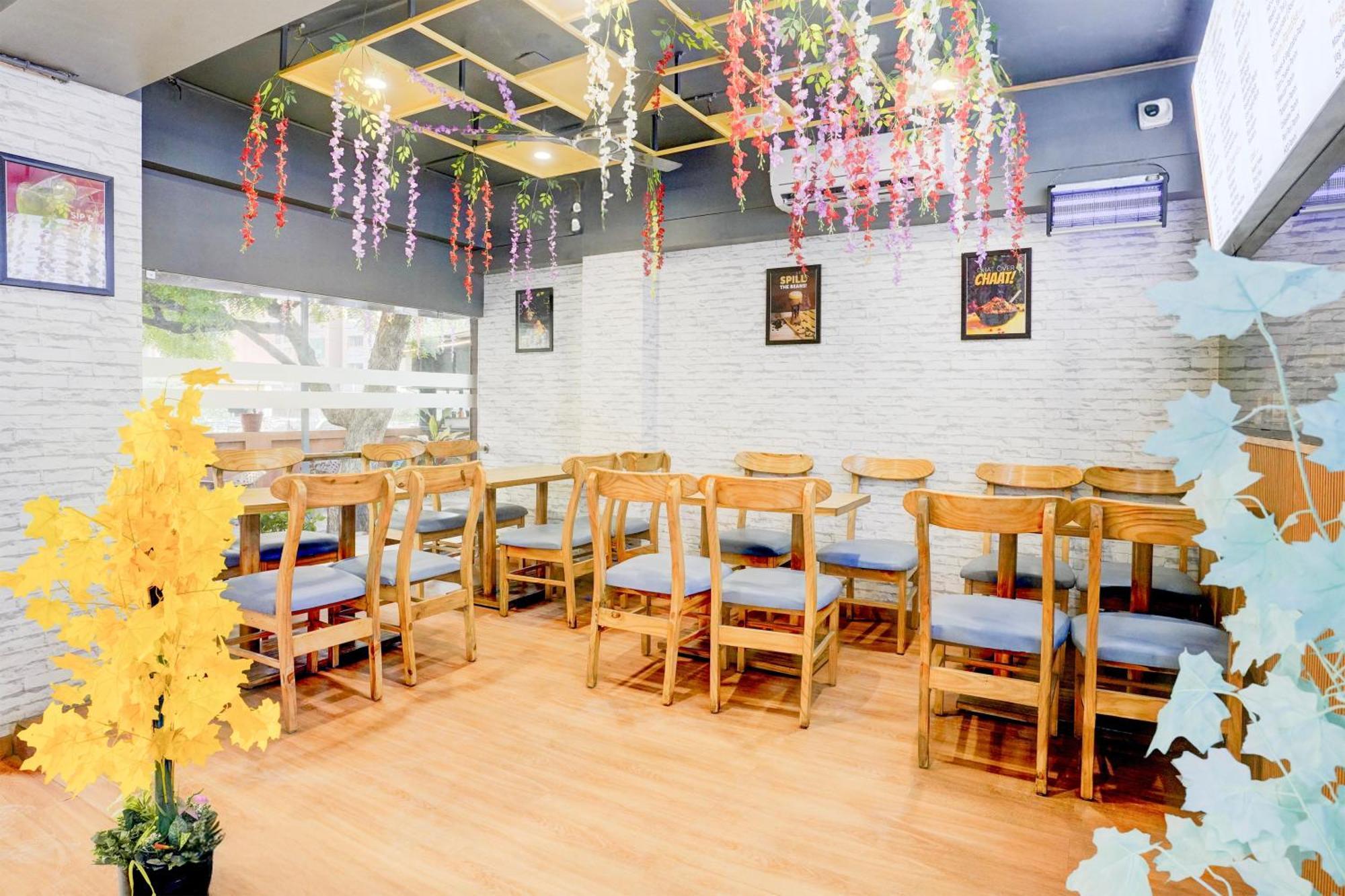 Palette- Siddharth Inn Gandhinagar Kültér fotó