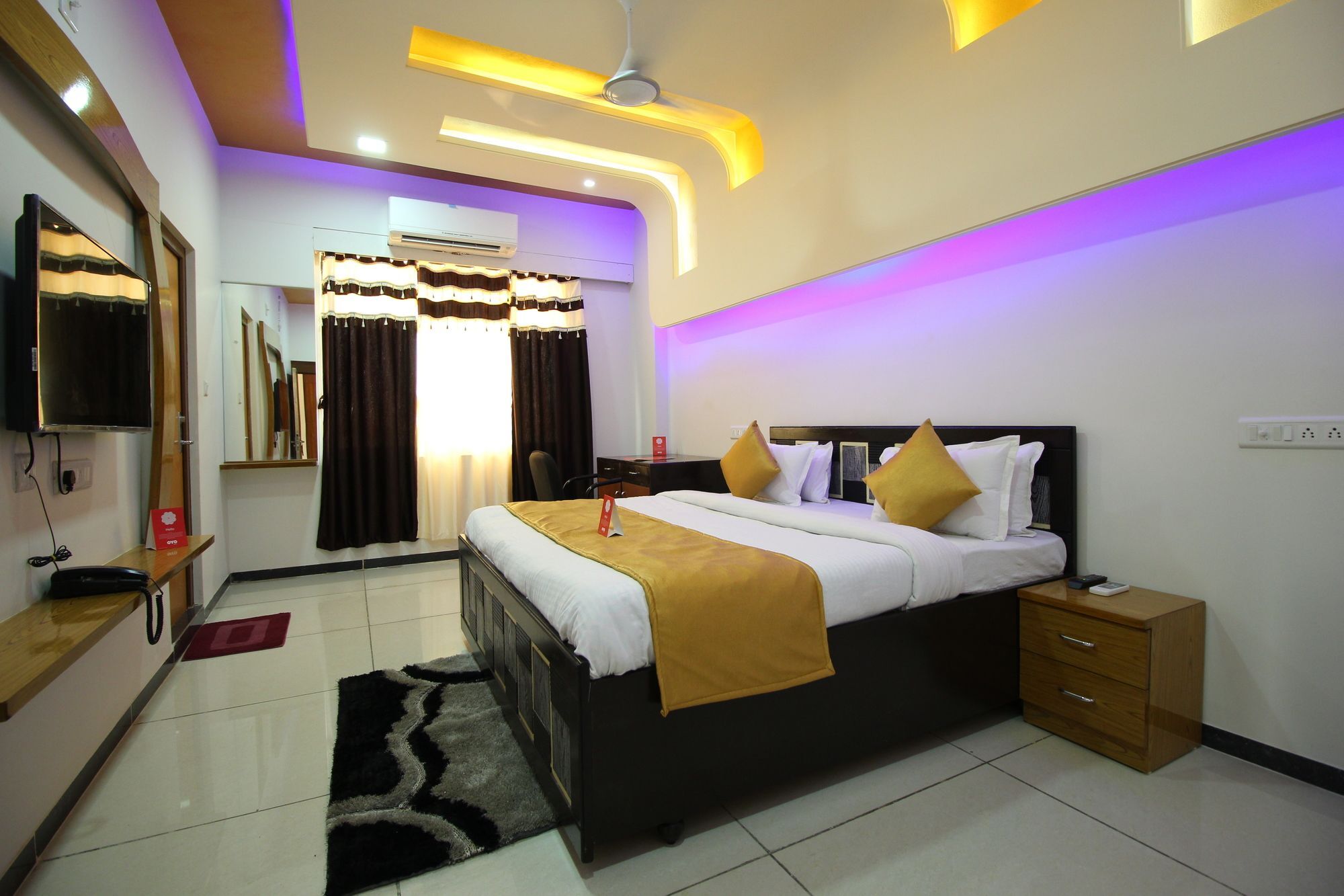 Palette- Siddharth Inn Gandhinagar Kültér fotó