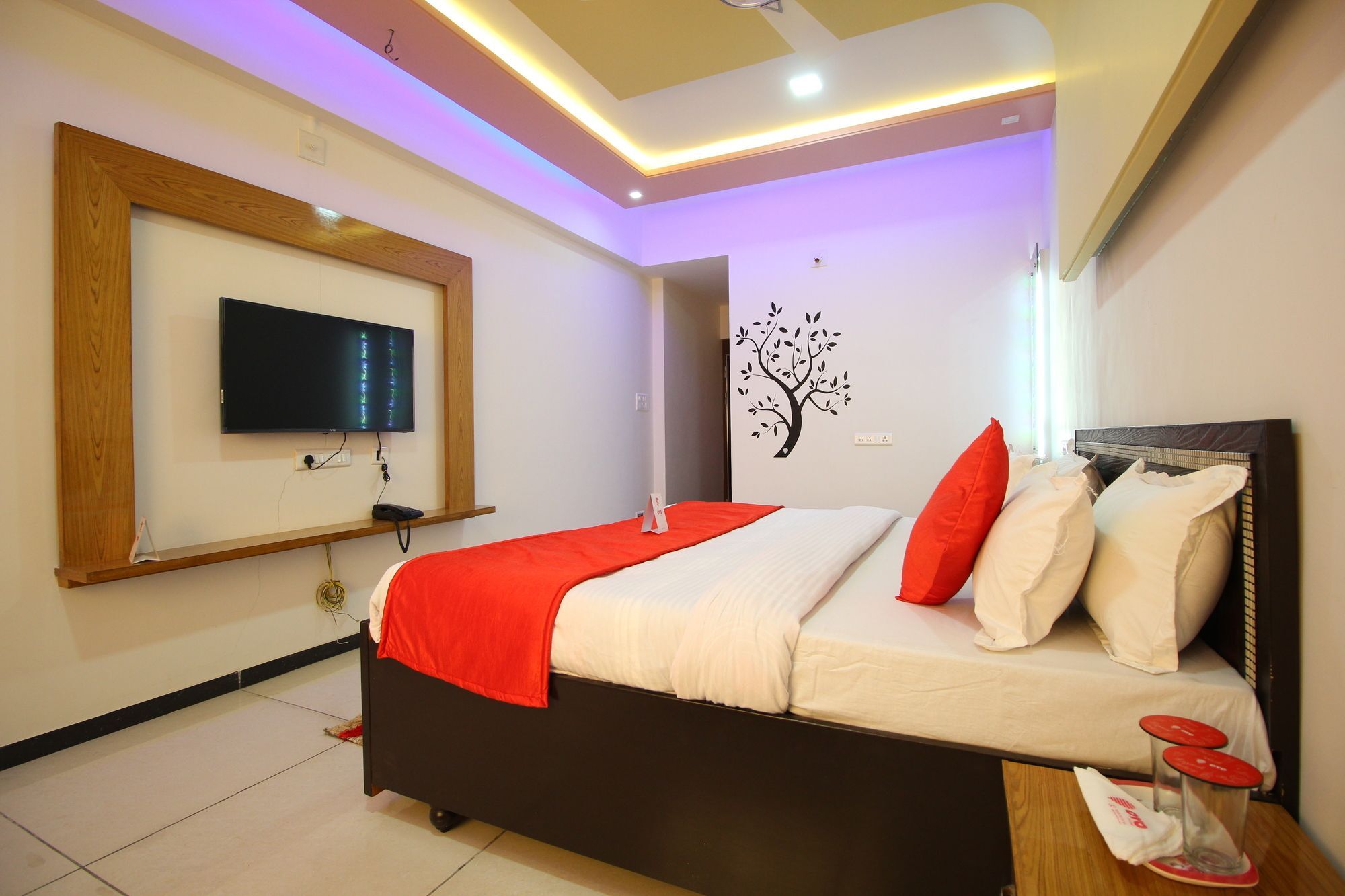 Palette- Siddharth Inn Gandhinagar Kültér fotó