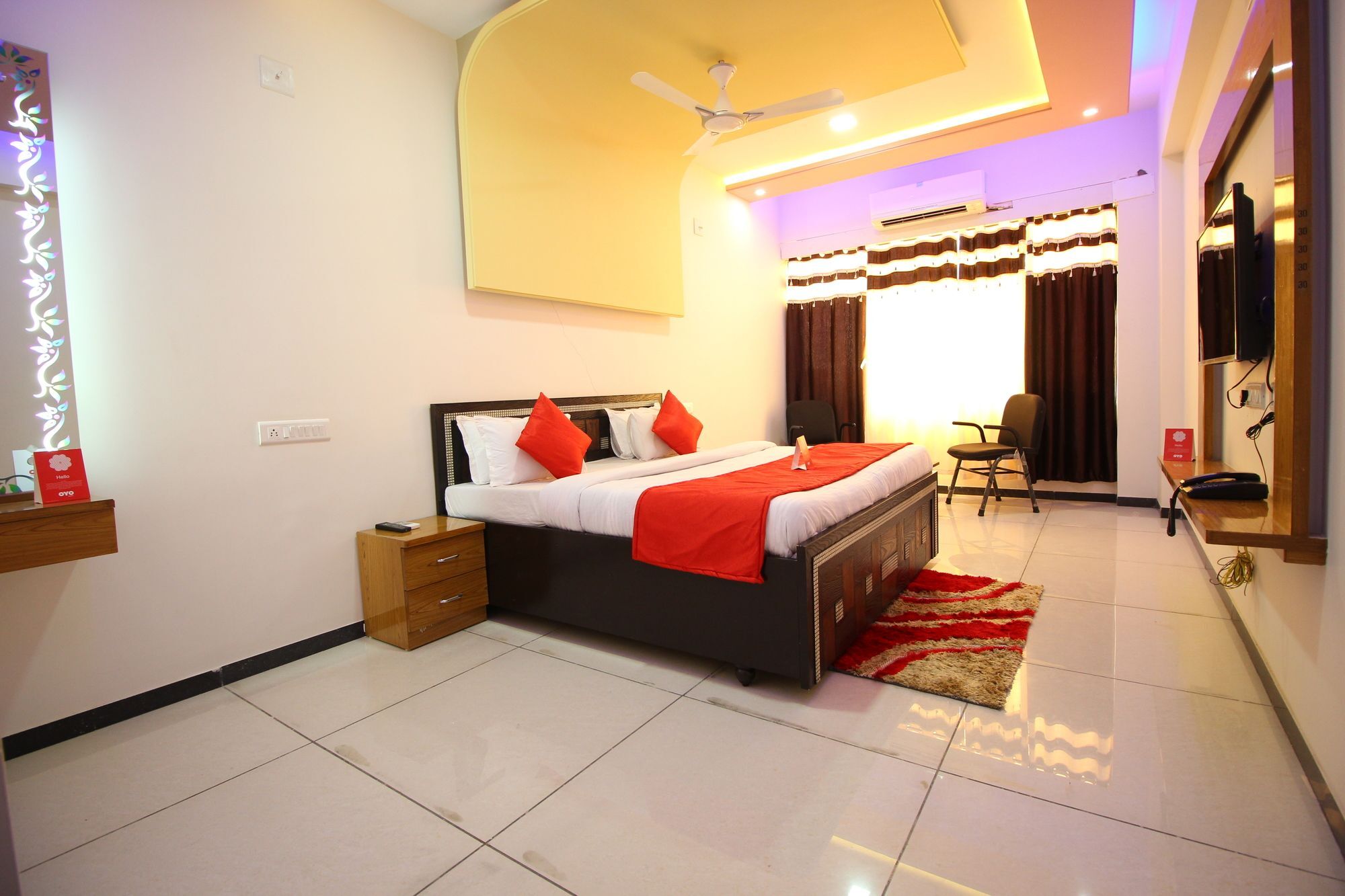 Palette- Siddharth Inn Gandhinagar Kültér fotó