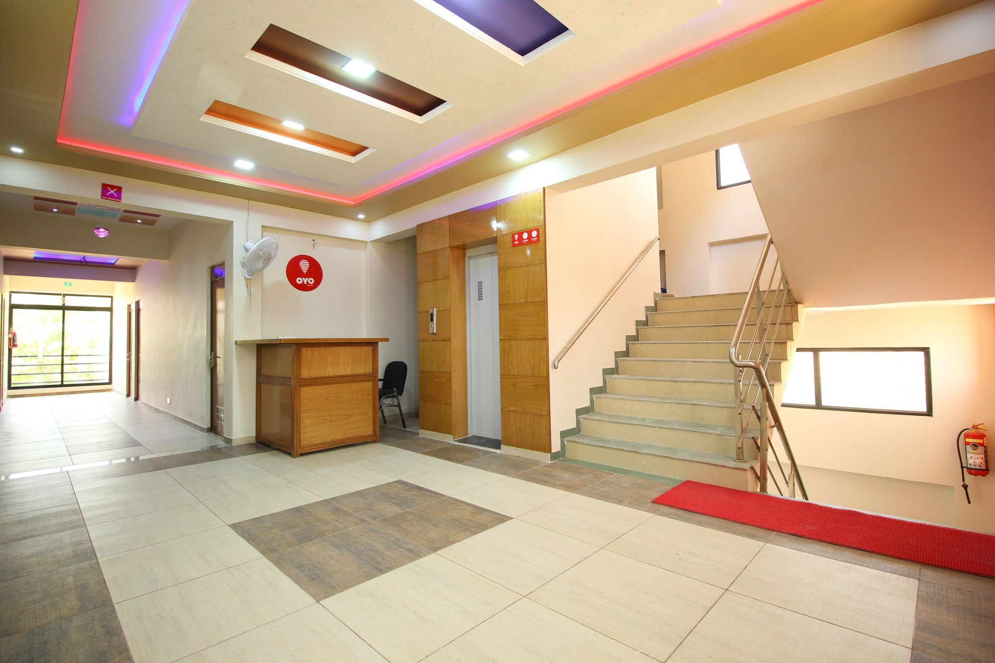 Palette- Siddharth Inn Gandhinagar Kültér fotó